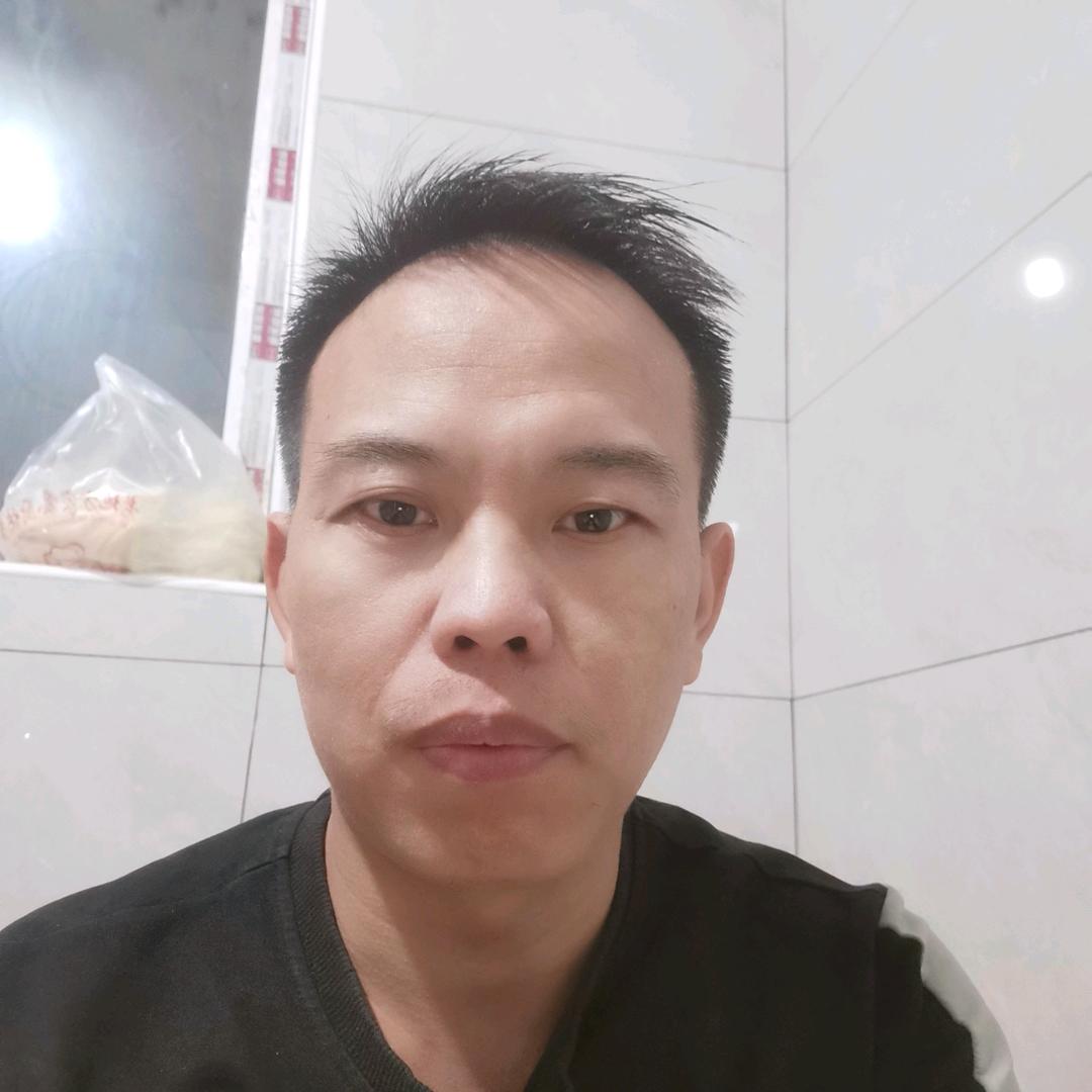 边凌云