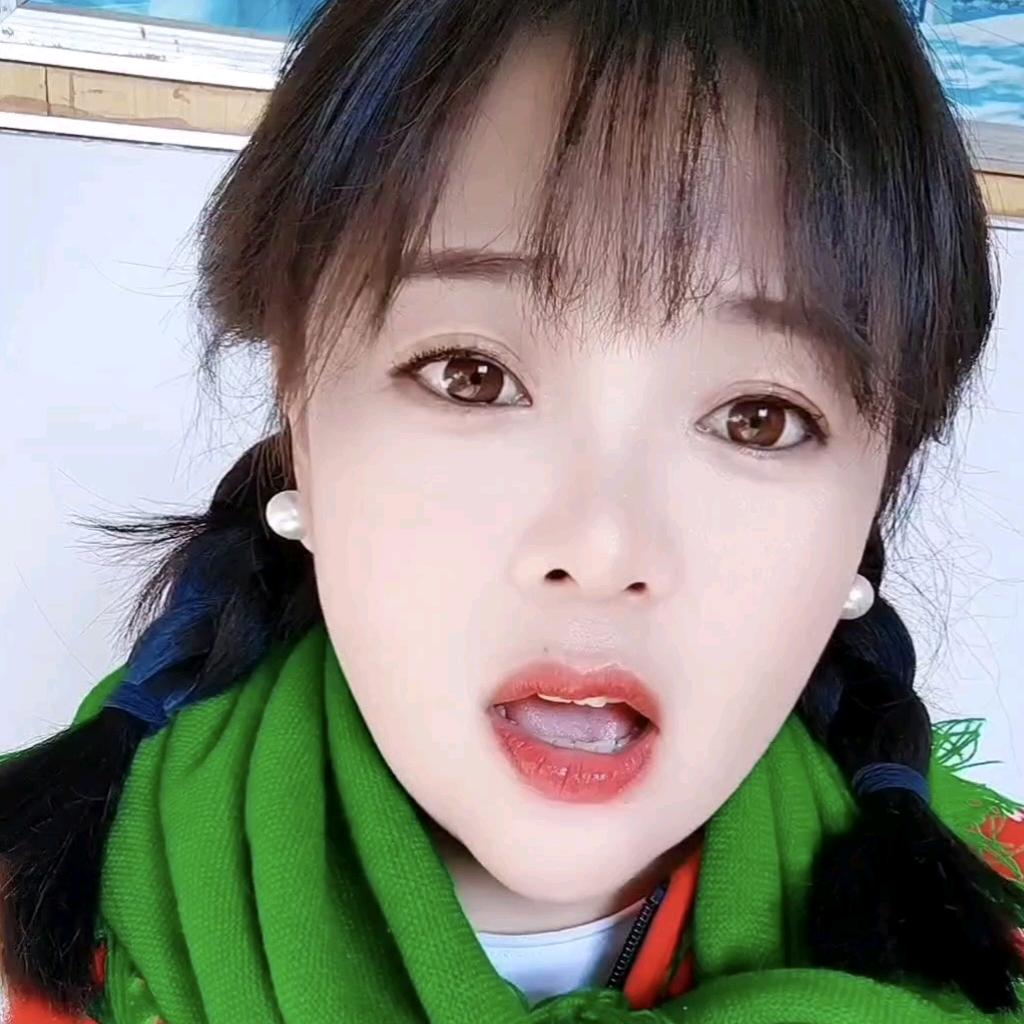 小嫂子🌈爱表演