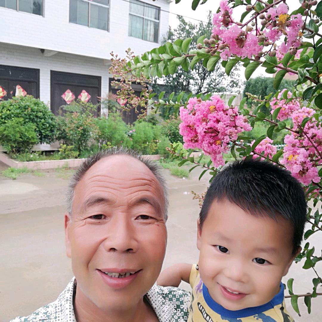 杨夲荣