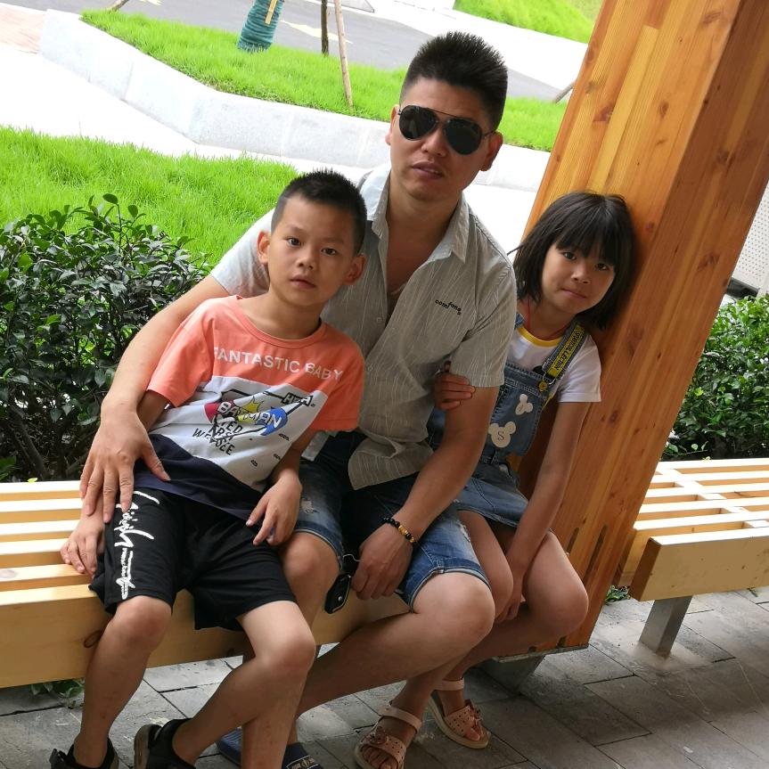 情何以堪，何辉