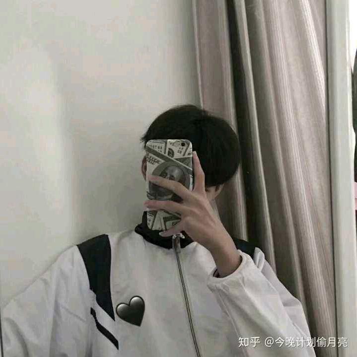 ⊙ω⊙潇洒的无所谓☘☘