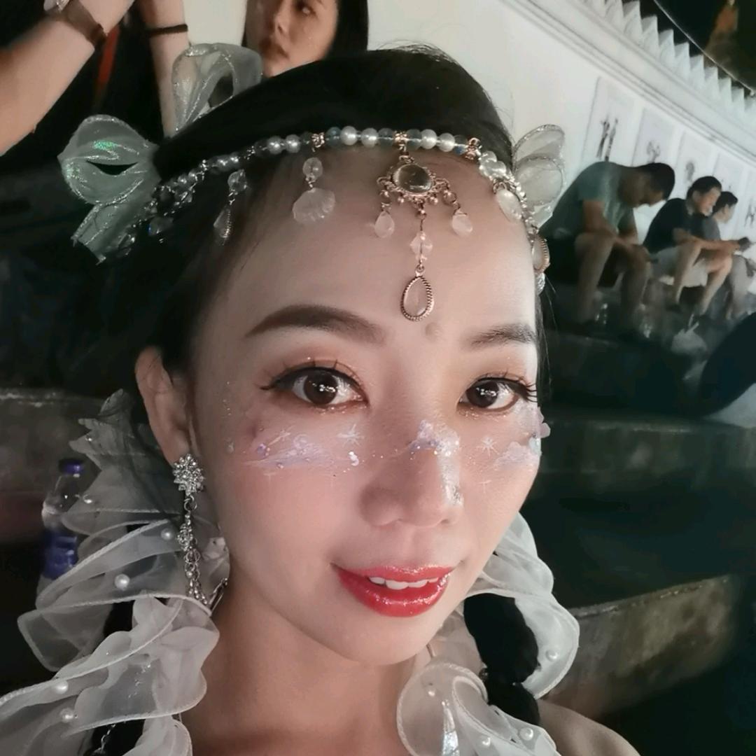 万宁万城三姑娘美容工作室