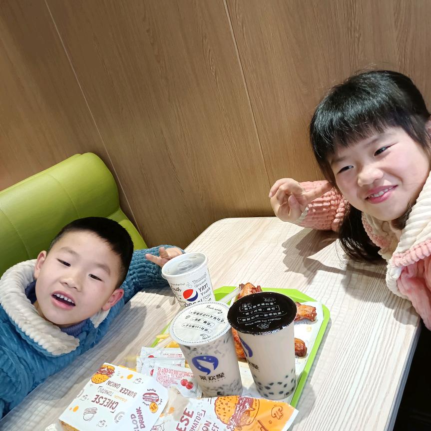 丹丹手机经营部