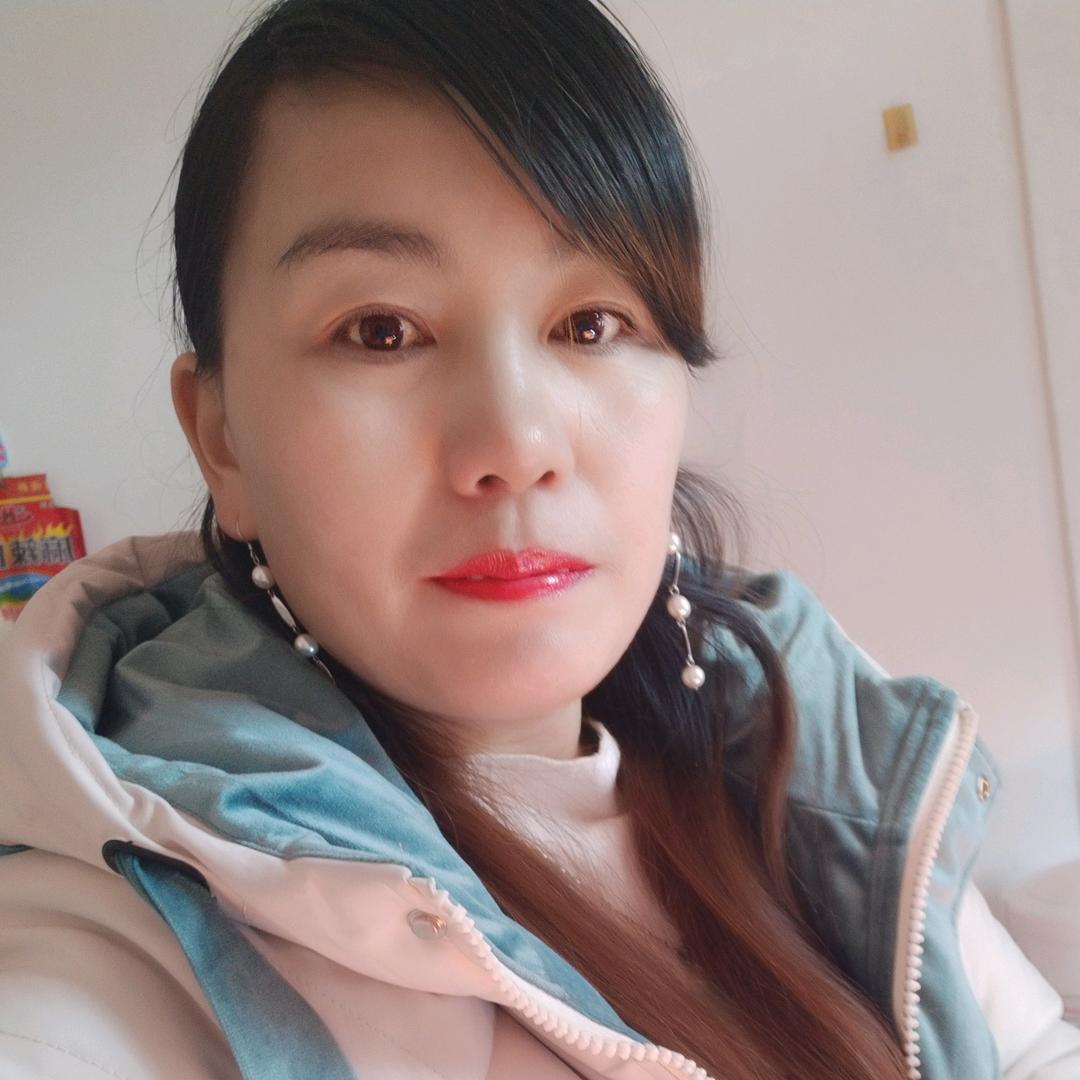飞飞姐，不定时开播