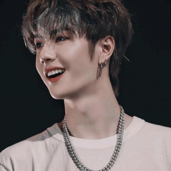 暴脾气的化妆师⊙ω⊙