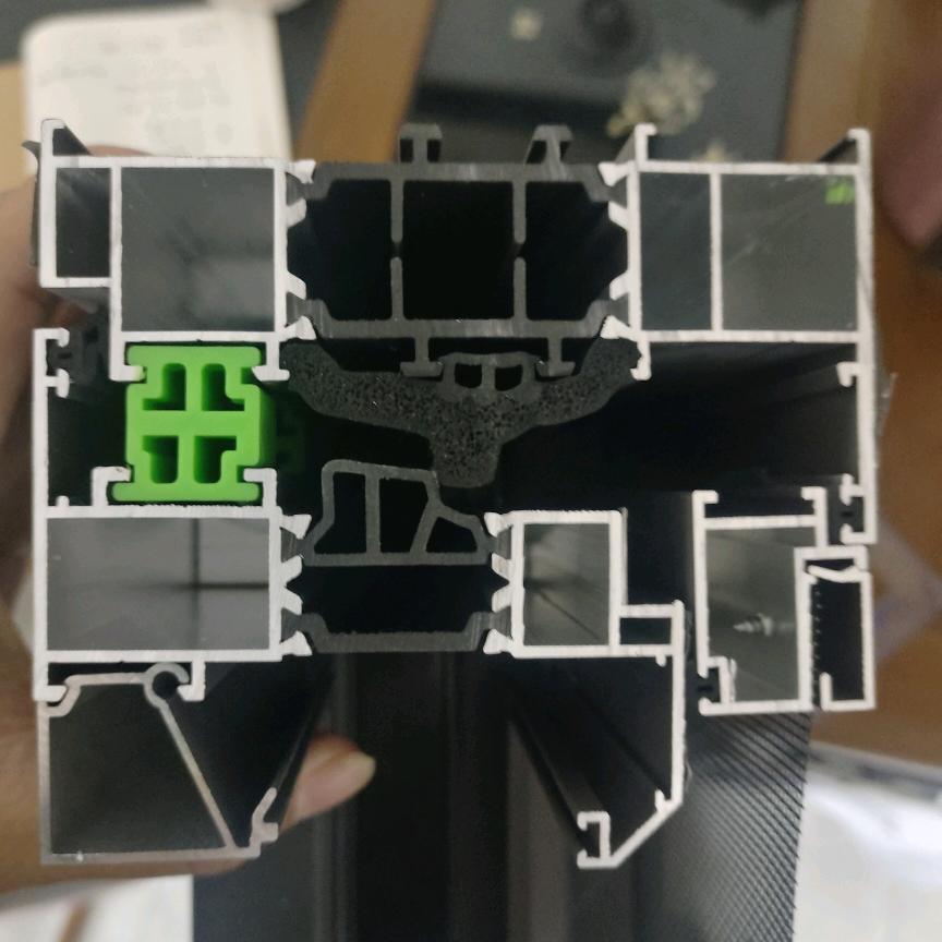 忠旺 兴发 铝材封阳台