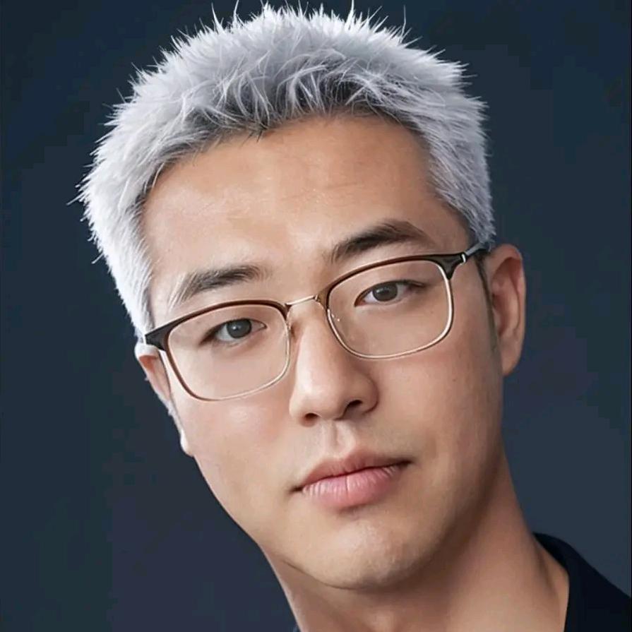 每天至少八杯水