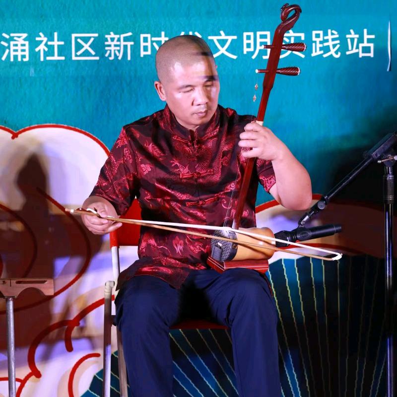 李德龙《承接花鼓戏演出》