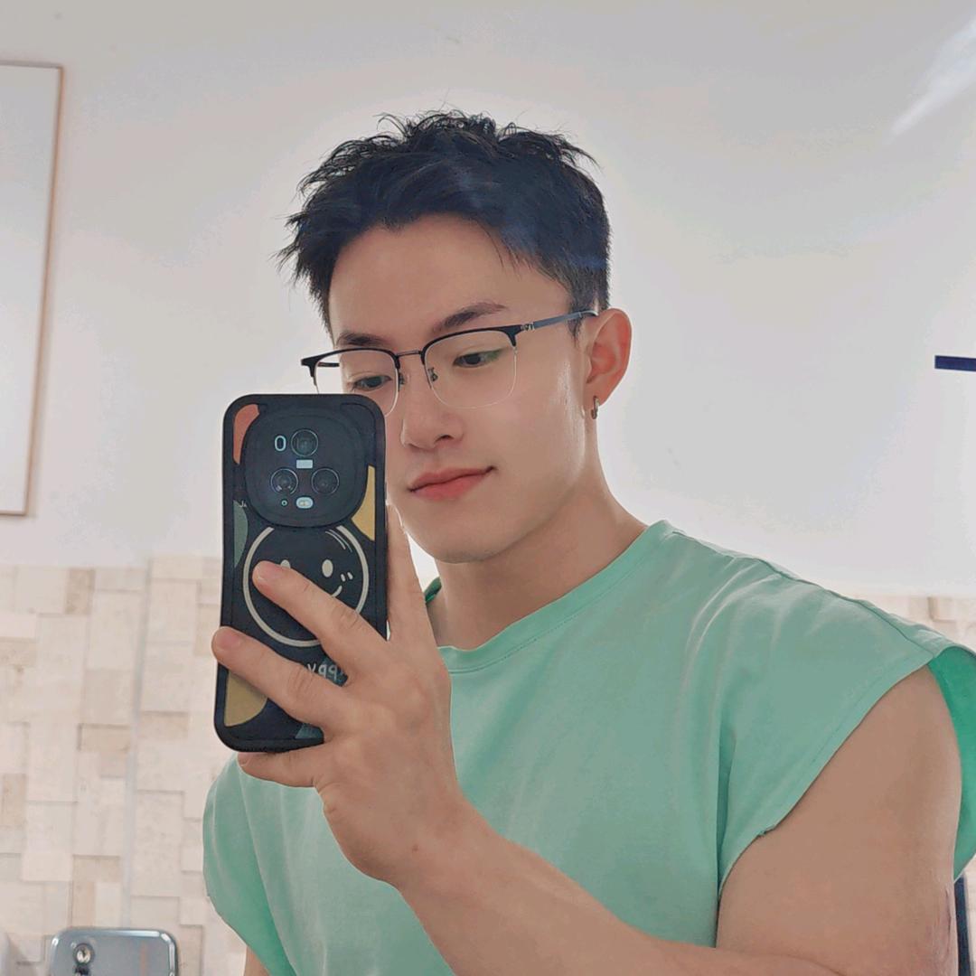 King的腹肌有10块（杭州私教版）