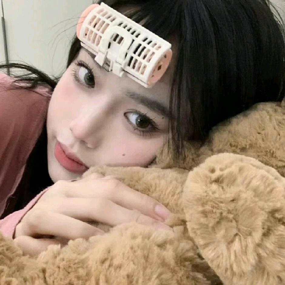 •᷄ࡇ•᷅小学生