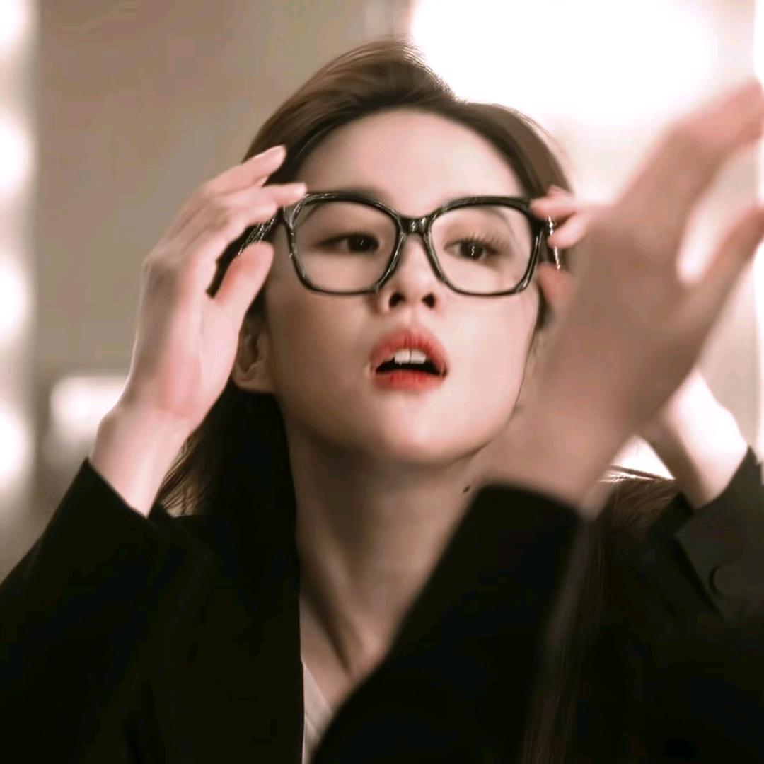 羡三岁♡.