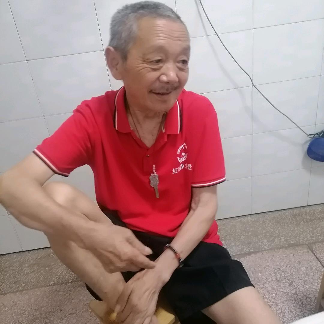 邱光春