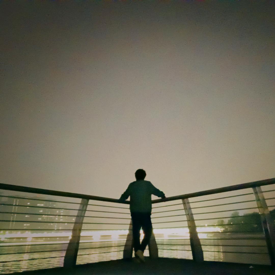 王墨白