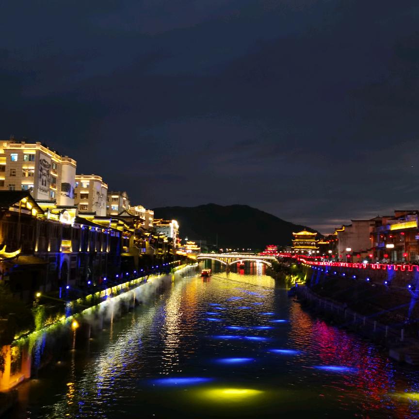 艾佳装饰—与春同行