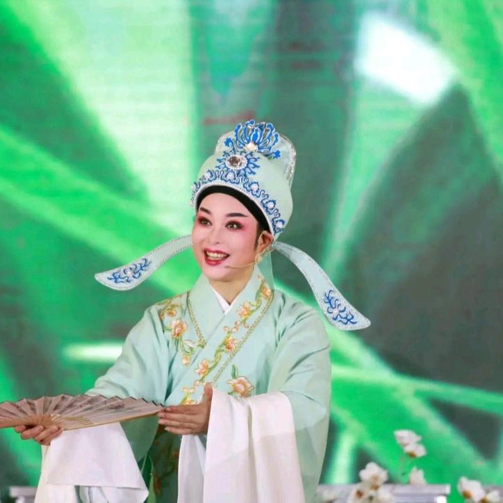 越剧阿华