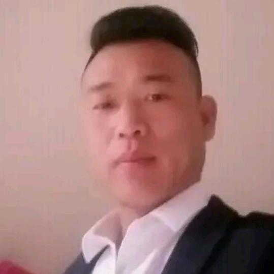 顾伟