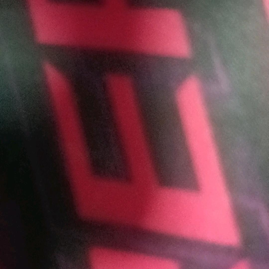 亼皃