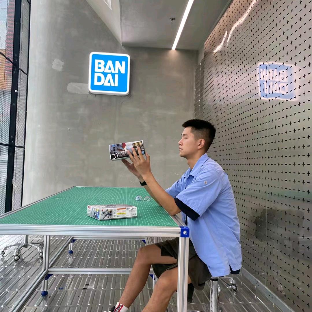 谭校长的模玩店