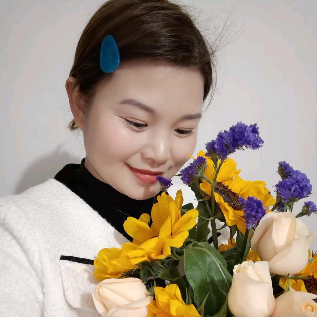 一缕阳光撒向你(橱窗已开，欢迎去逛)