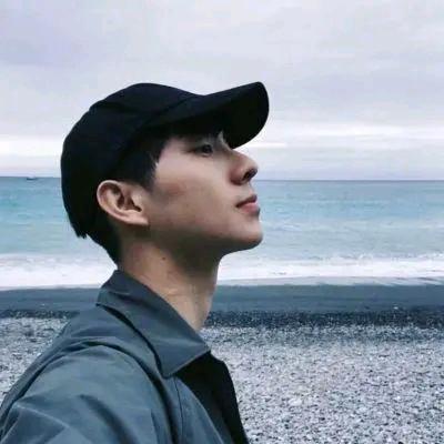 咸鱼翻身却粘了锅(摄影工作室)