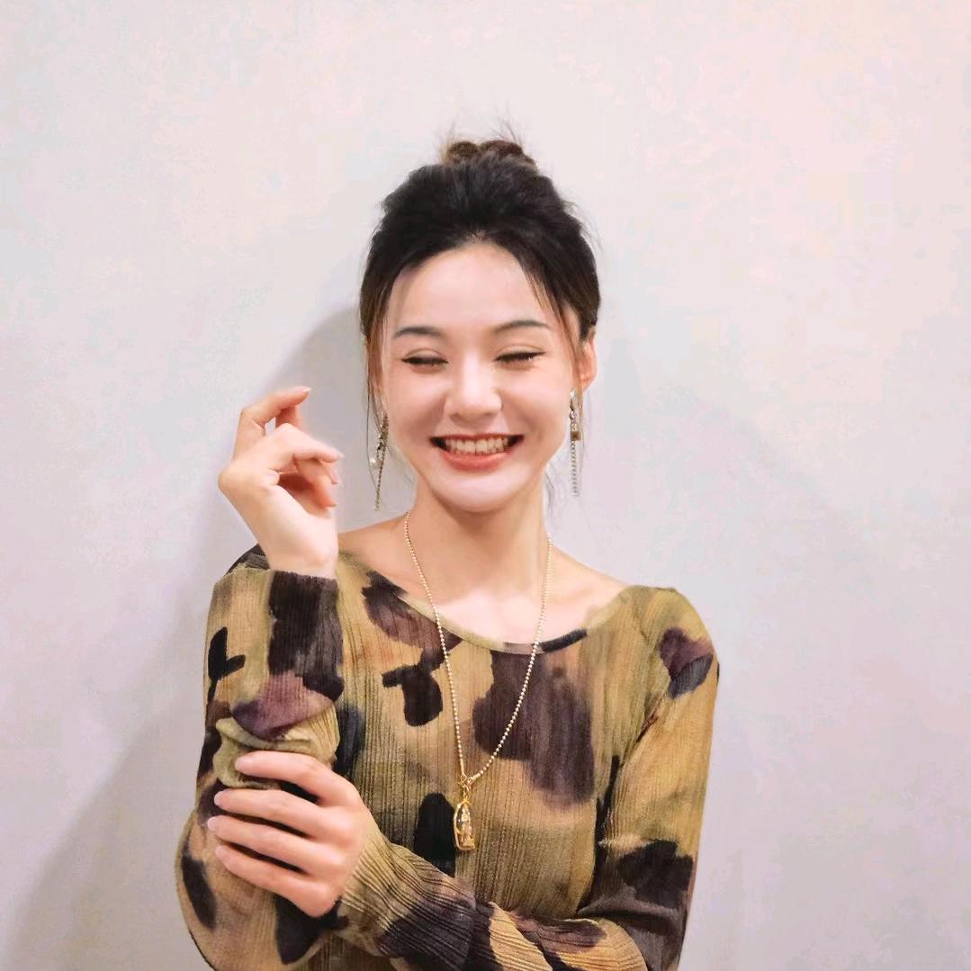 运动疯批美人（KK）