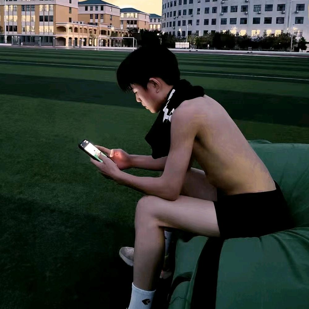 小宇不吃鱼.