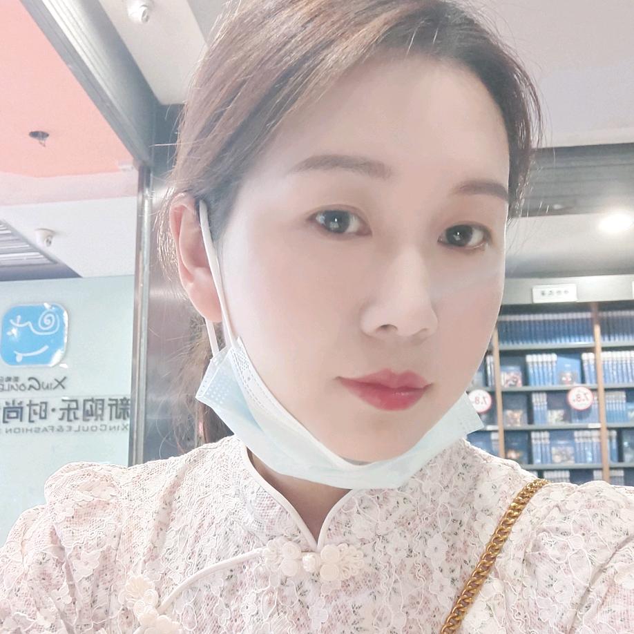 西西吖~(努力涨粉中)