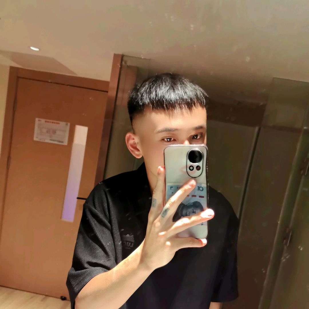 小王来了🤔