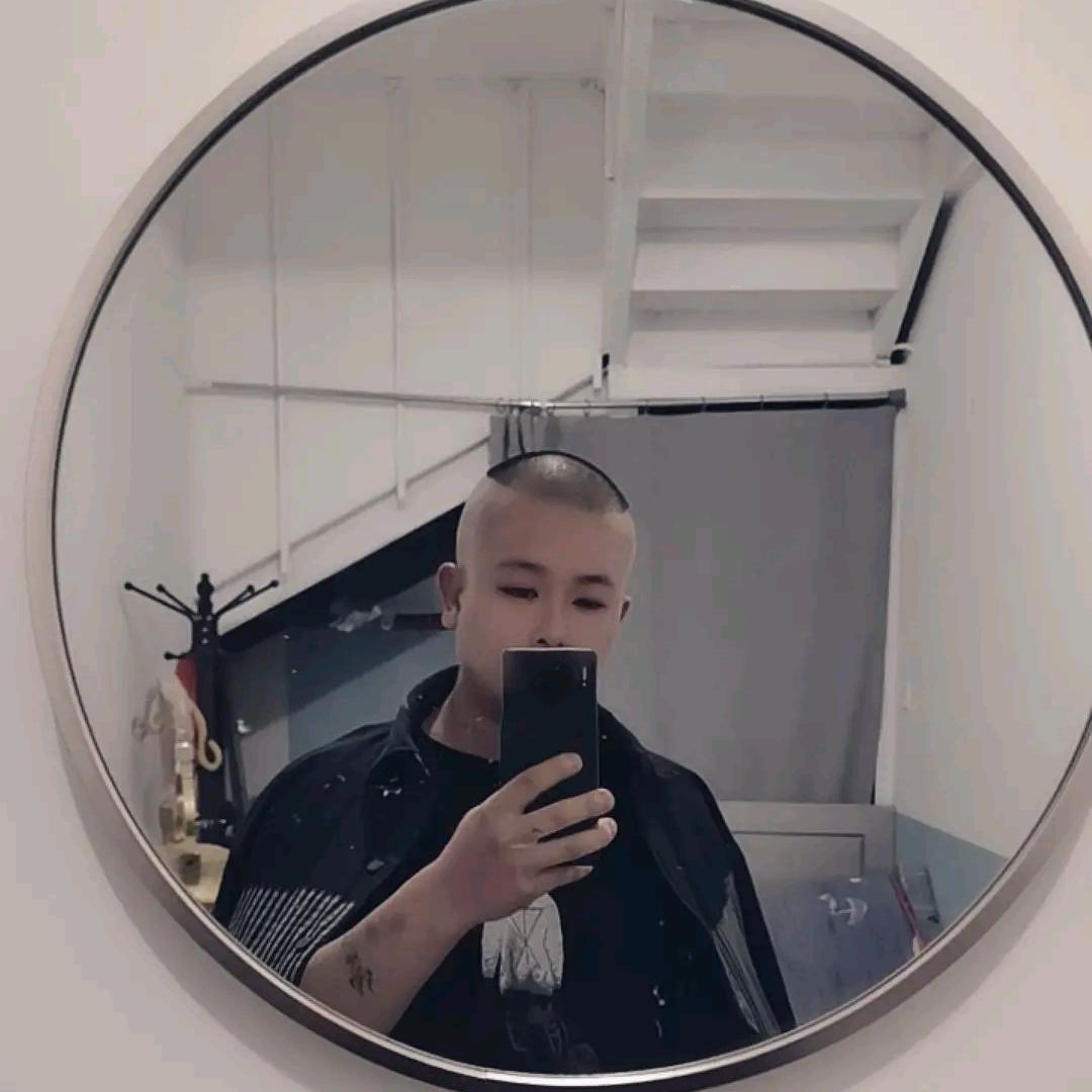 A_宇。