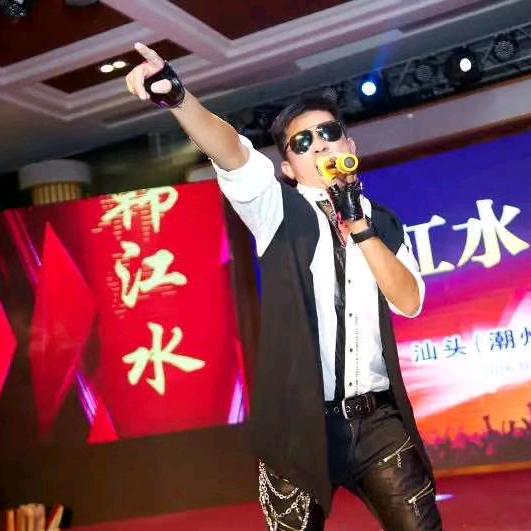 唱摇滚的陈佳祖