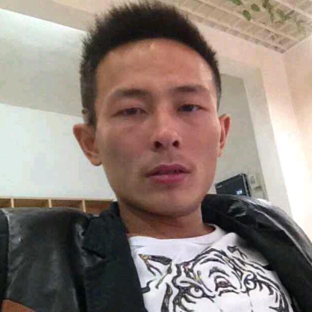 @☛开挖机的小郑