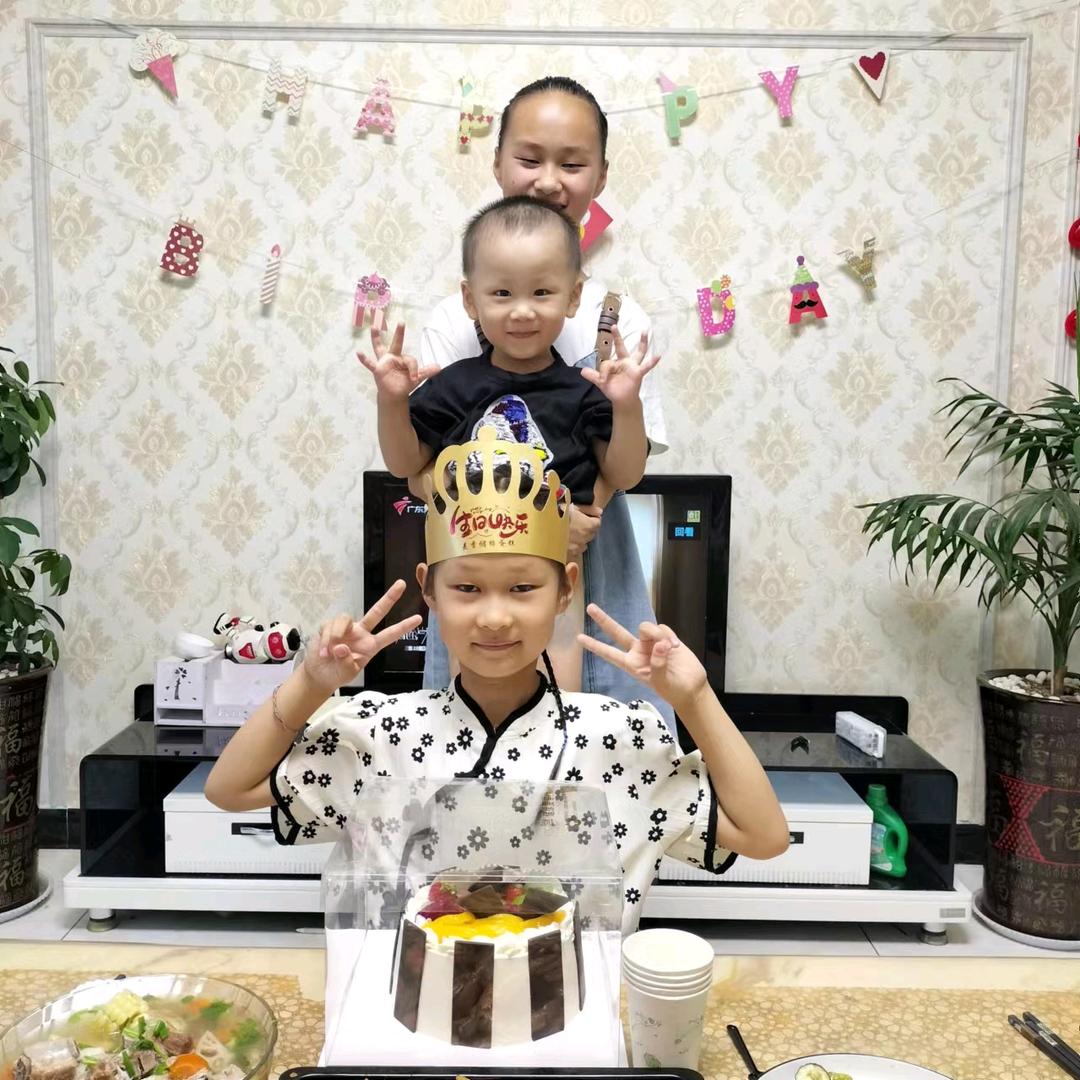 《家🈶三宝》@A2🚚卡车