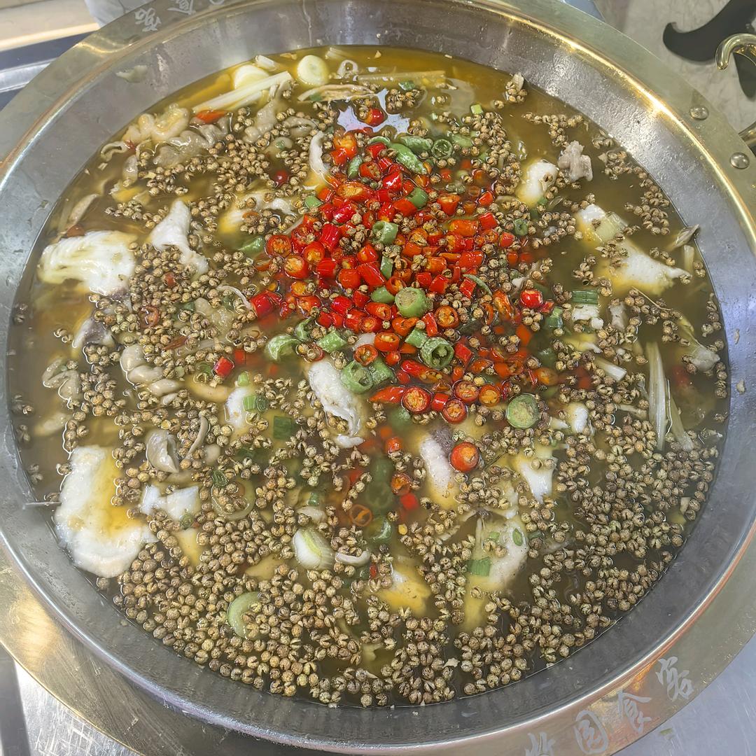 麻小跳青花椒鲜鱼火锅