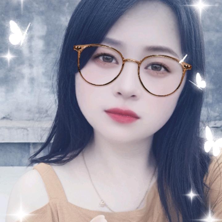 PUMA彪马专柜导购  小静