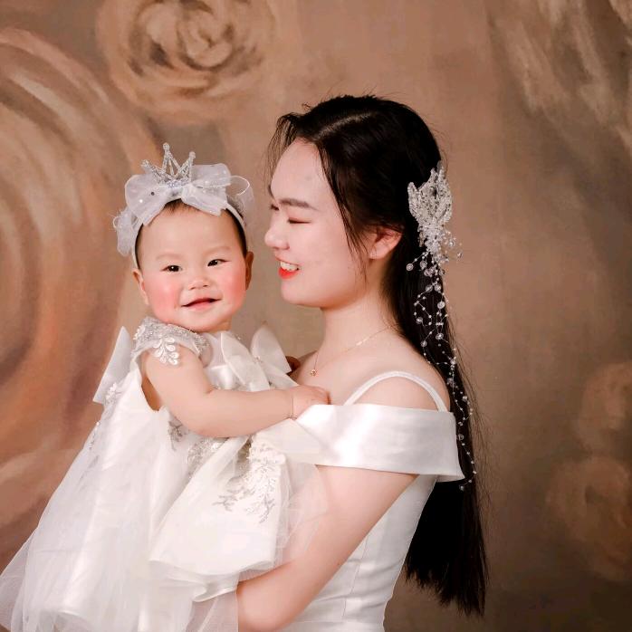 慧慧（带娃中）