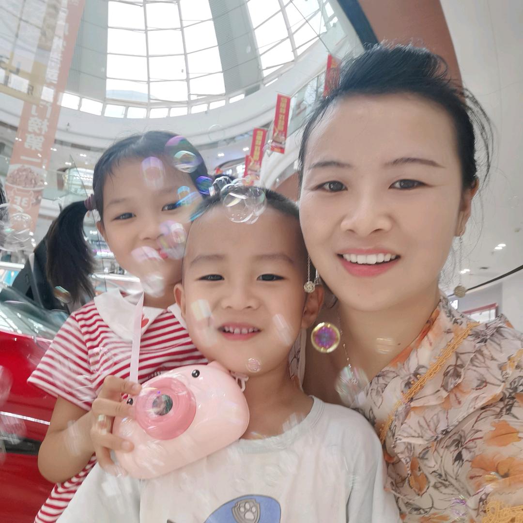 铭淇妈（朋友圈）