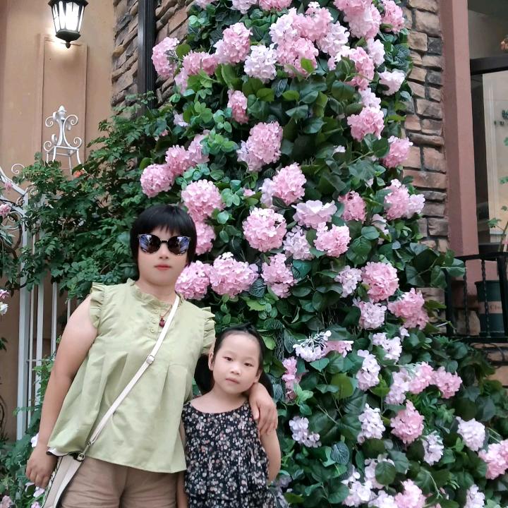 馨👨‍👩‍👧‍👧