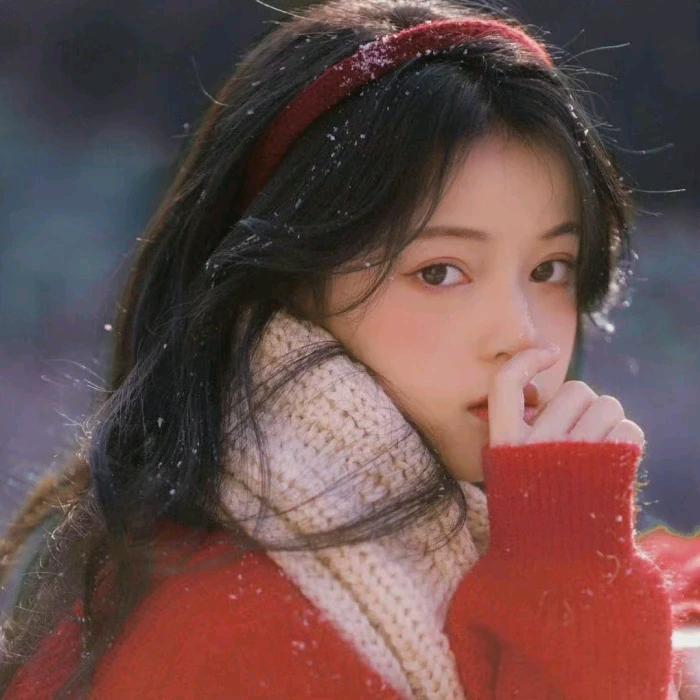 圆脸女孩