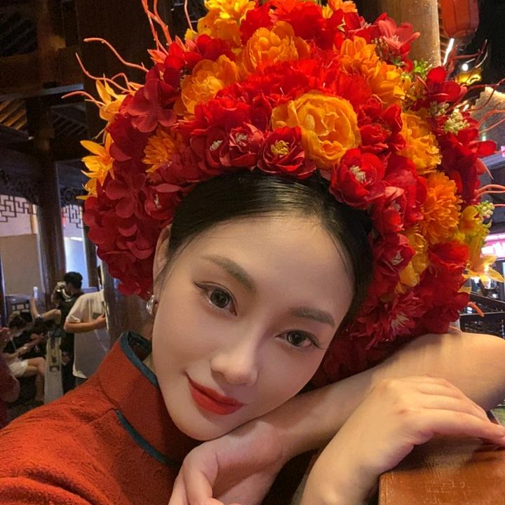 泓钧老婆叶子啊