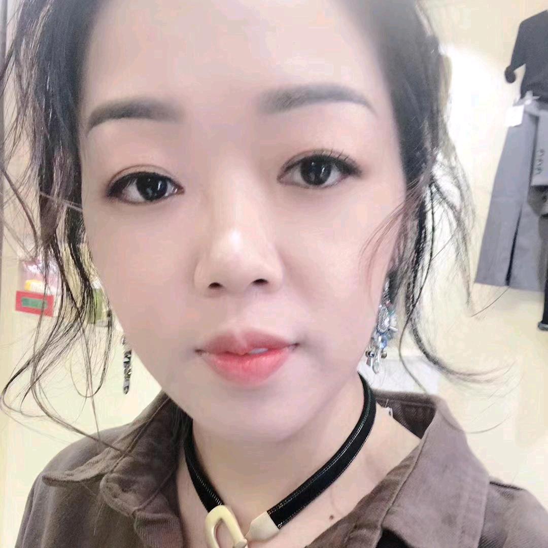 黑妞爱运动（百货）