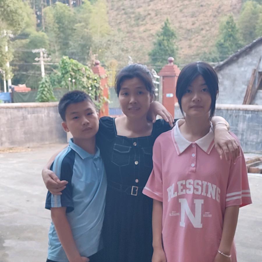 安好便是晴天， 。