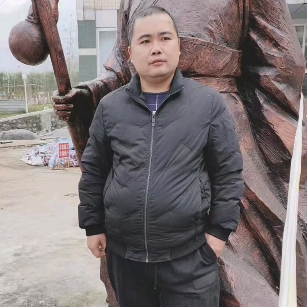 雄伟标牌