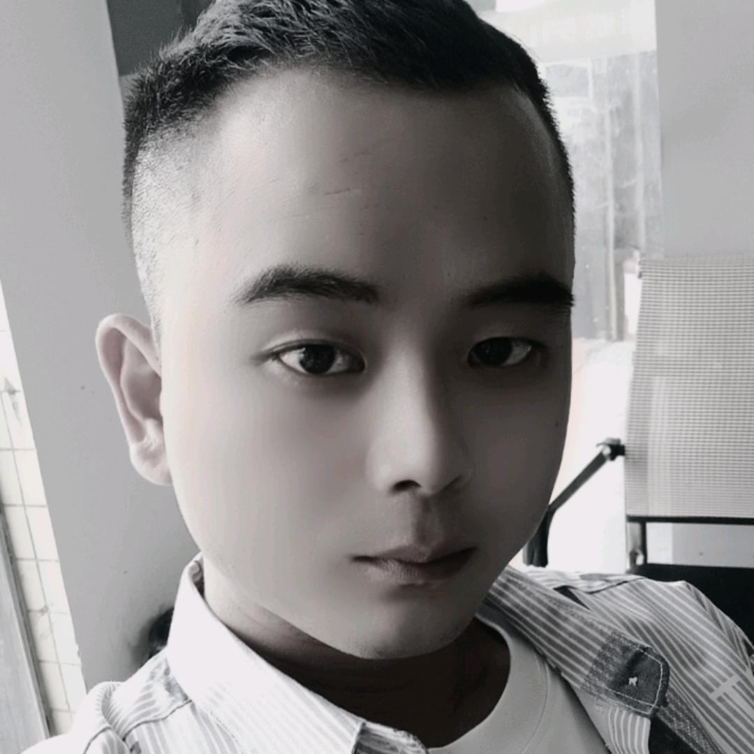 杨  建