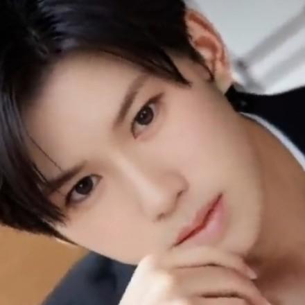 ♥李小云♥哈哈！大家好！