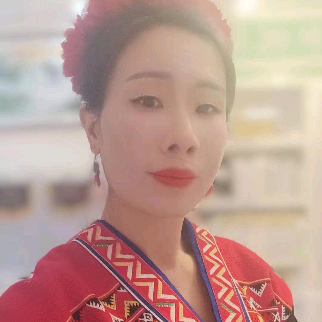 瑶族秀莲服装连南中心市场二楼23档