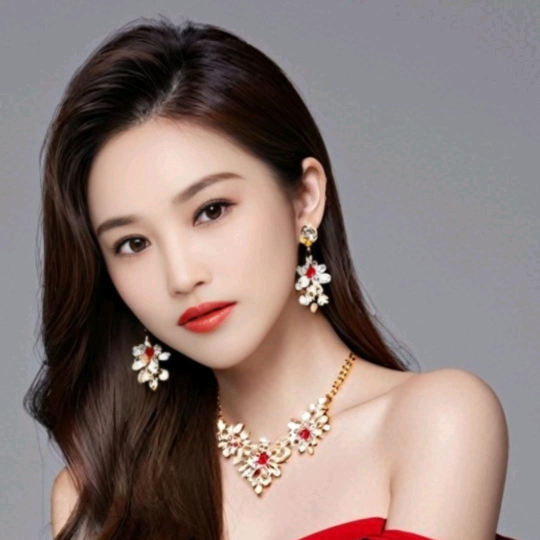 开心灵儿上午九点8分开播