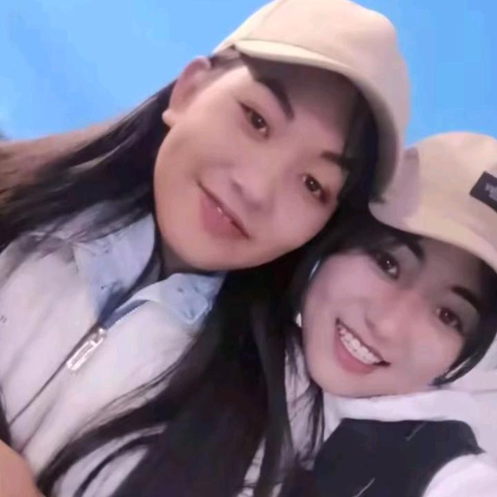 爱笑女孩