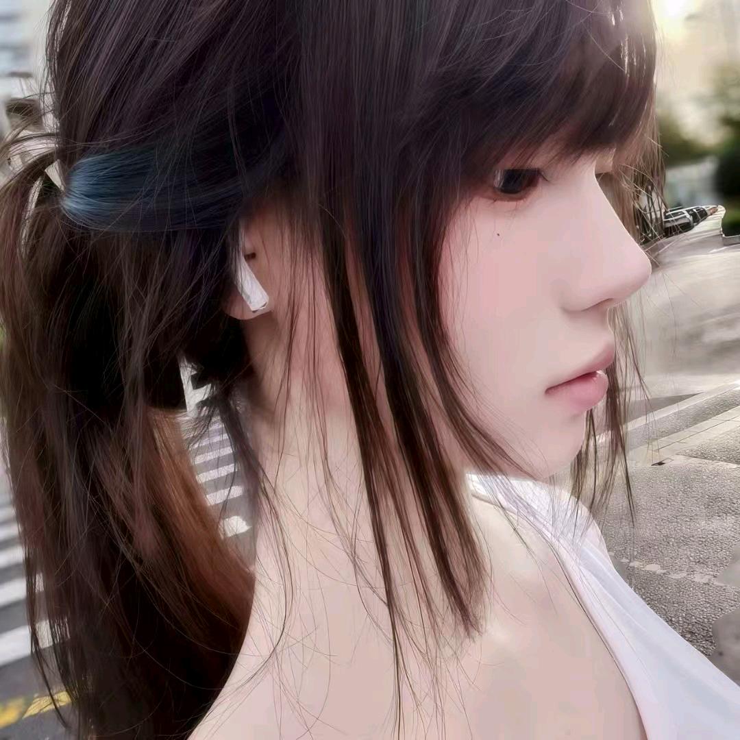 小栀^
