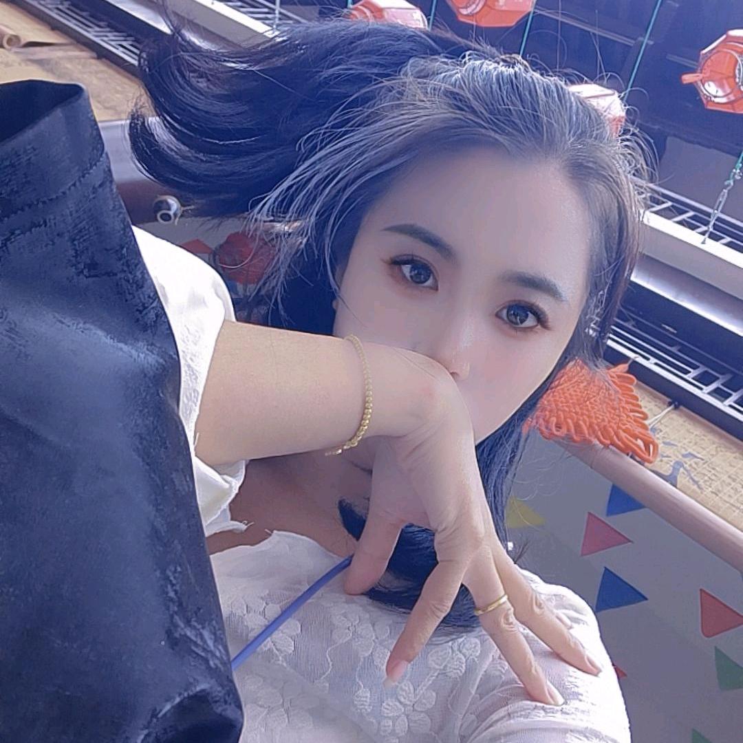 卖花的小姐姐🌺🌺