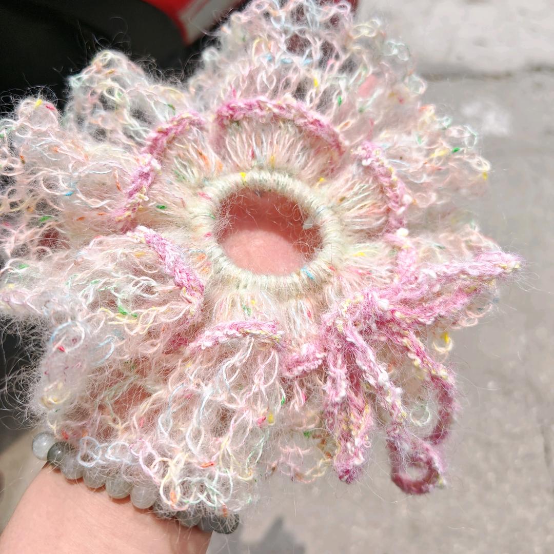 秀花爱绣花